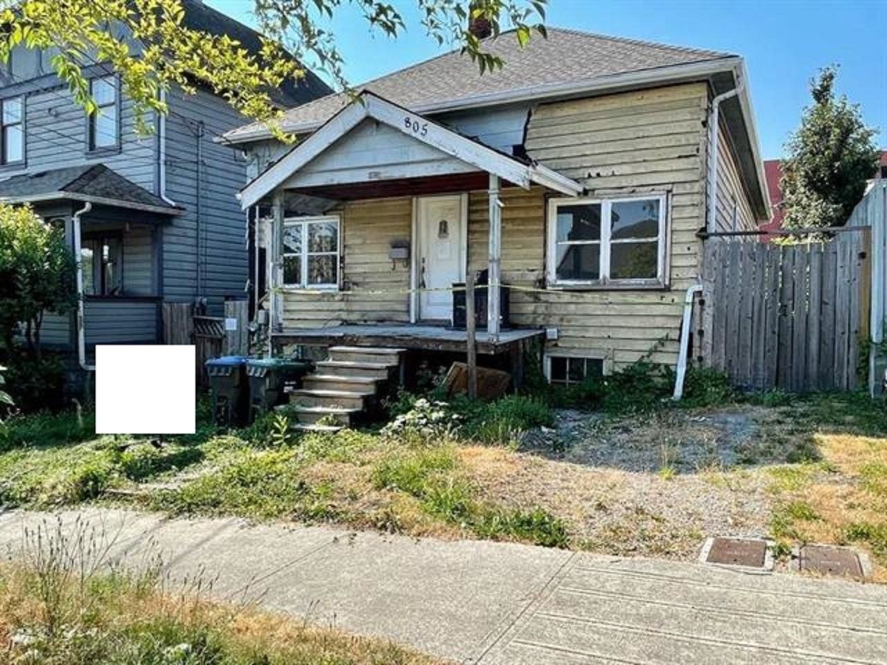 I have sold a property at 805 MILTON ST in New Westminster
